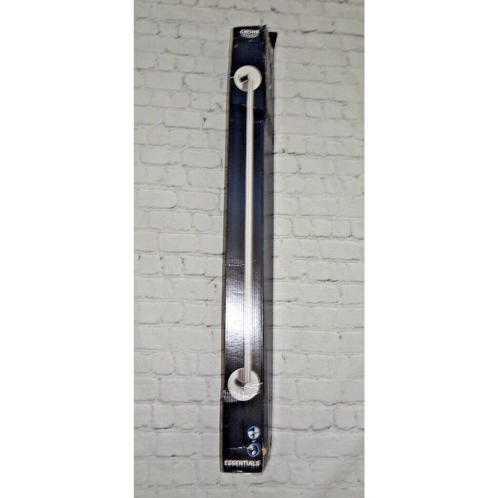 Grohe Essentials 32" Towel Bar, Starlight Chrome